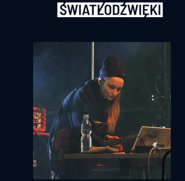 Ciemna fotografia Artystki.