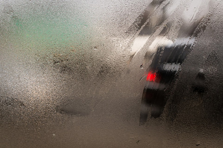 fotografia zaparowanej szyby