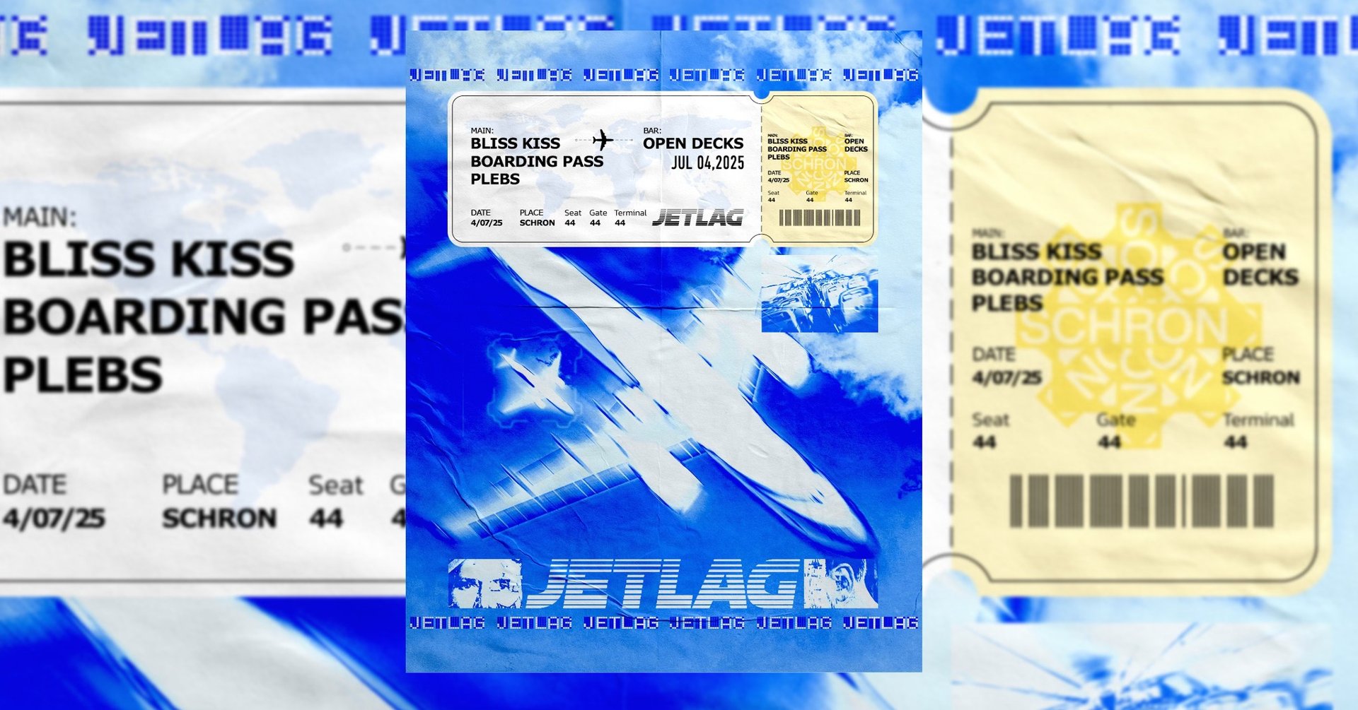 Plakat promujący wydarzenie. Przypomina bilet lotniczy. Dominuje kolor niebieski i biały. W centrum niewyraźny rysunek samolotu.