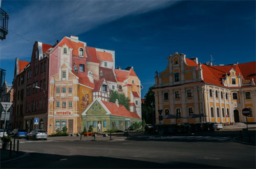 Na muralu dawna Śródka - kamienice.