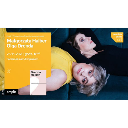 Dwie kobiety leżą obok siebie ale w przeciwnych stronach. Jedna ma głowę skierowaną w górę a druga w stronę obiektywu.