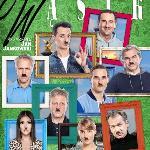 Na zielonym tle dziewięć postaci w ramach od obrazów.