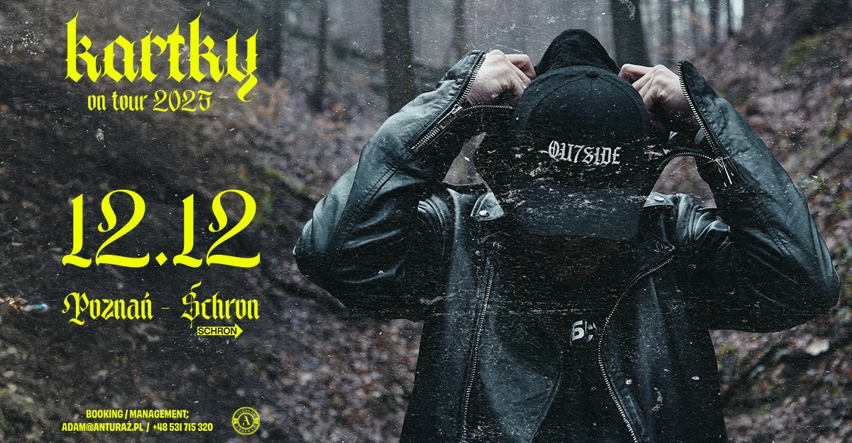 Zdjęcie mężczyzny w skórzanej kurtce i w czapce z daszkiem z napisem "outside". W tle widać las. Z lewej strony żółte stylizowane napisy. Są to szczegóły na temat wydarzenia, zawarte w treści artykułu.