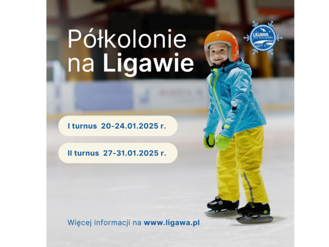Uśmiechnięte dziecko jeździ na łyżwach, po lewej stronie napisy informujące o półkoloniach.