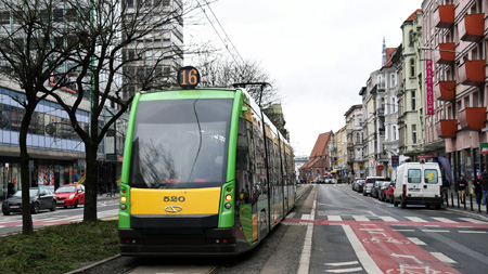 tramwaj na ul. Święty Marcin