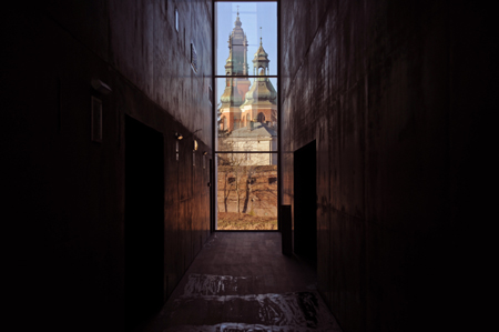 widok Katedry z perspektywy Bramy Poznania