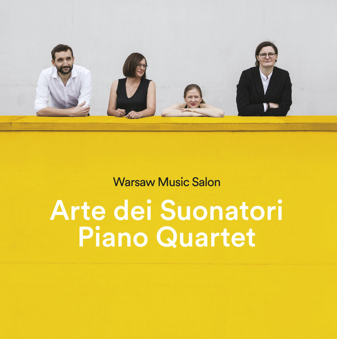 Na zdjęciu członkowie zespołu.