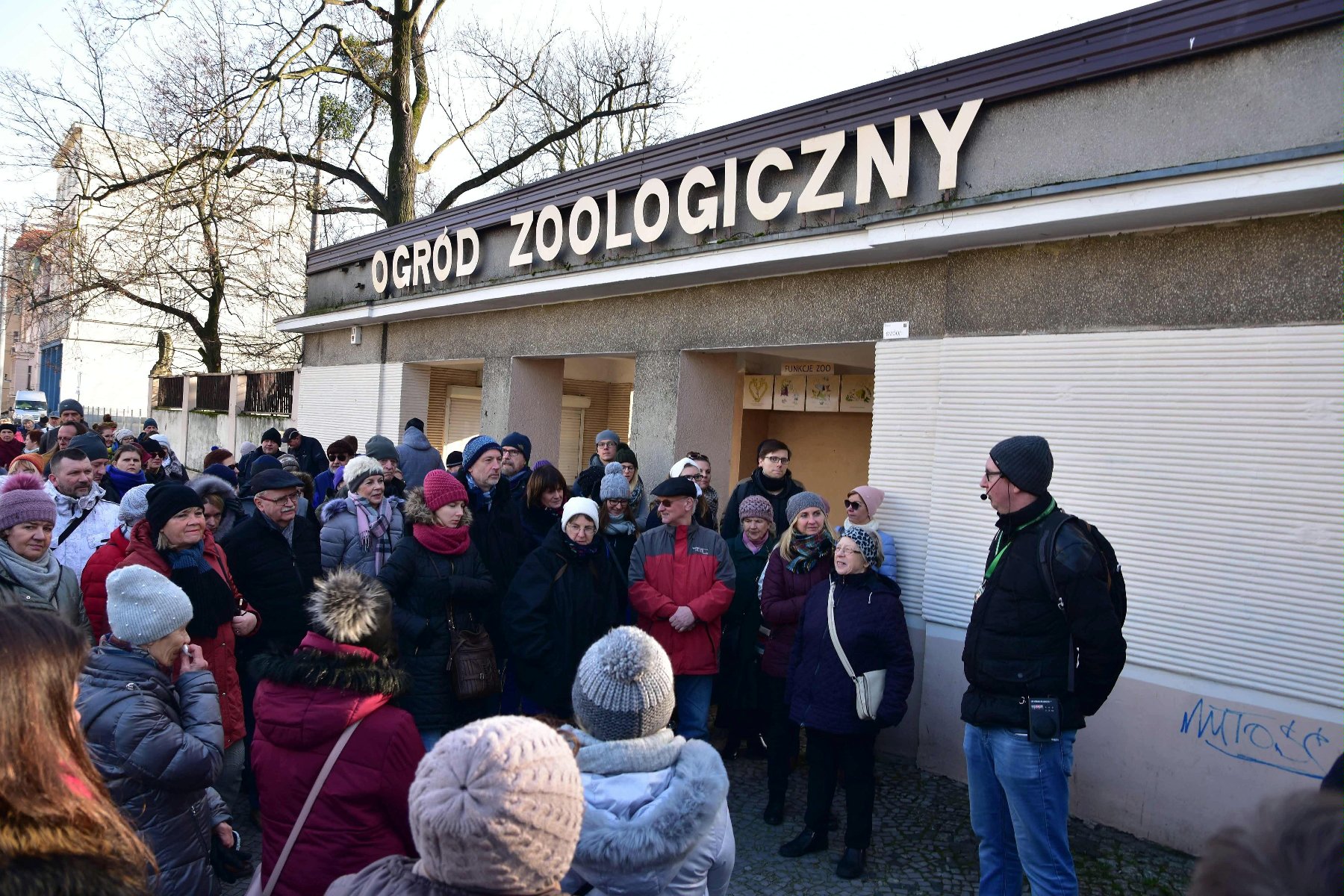 Zdjęcie uczestników jednej z wycieczek po Starym ZOO.