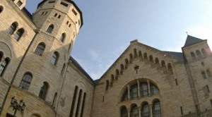 Na zdjęciu fragment budynku CK Zamek.