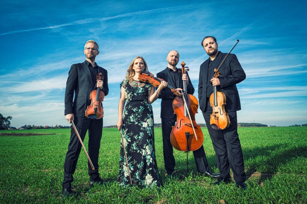 Zdjęcie członków zespołu (fot. Arkadiusz Berbecki).