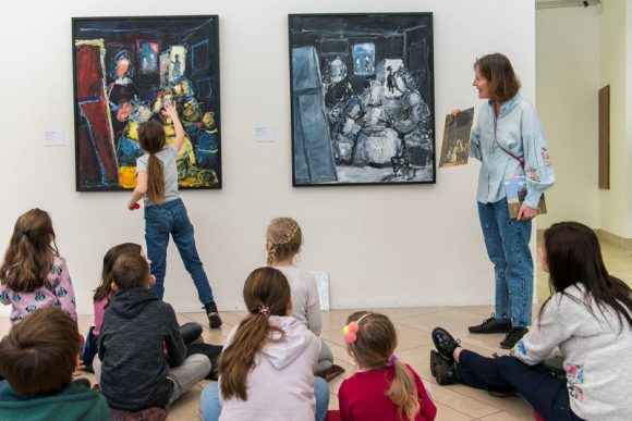 zdjecie z zajec w muzeum