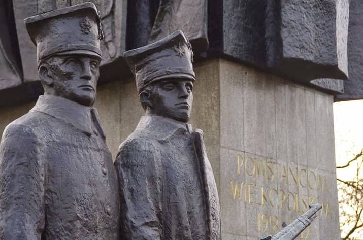 Na zdjęciu fragment pomnika Powstańców Wielkopolskich.