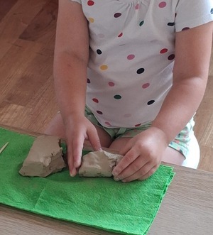 Na zdjęciu fragment warsztatów dla dzieci.